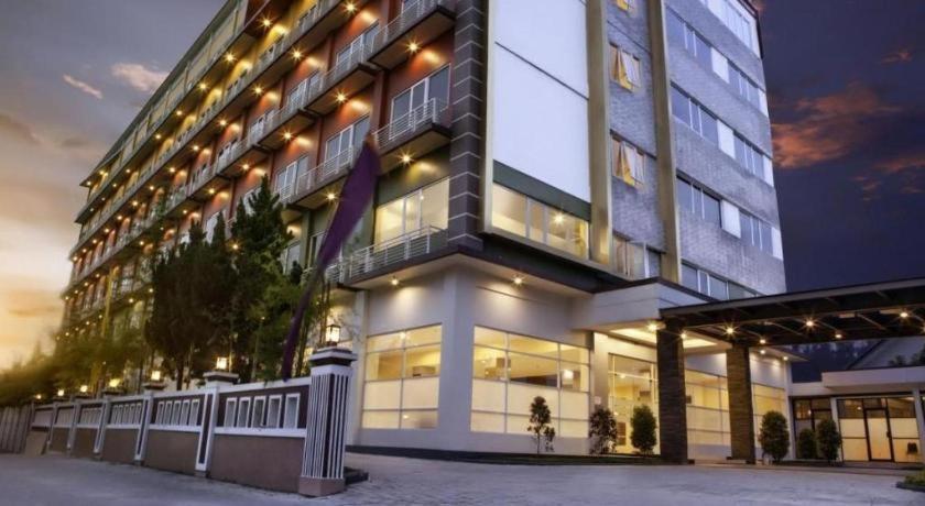 Asoka Luxury Hotel Bandar Lampung Luaran gambar