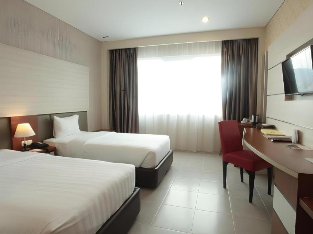Asoka Luxury Hotel Bandar Lampung Luaran gambar
