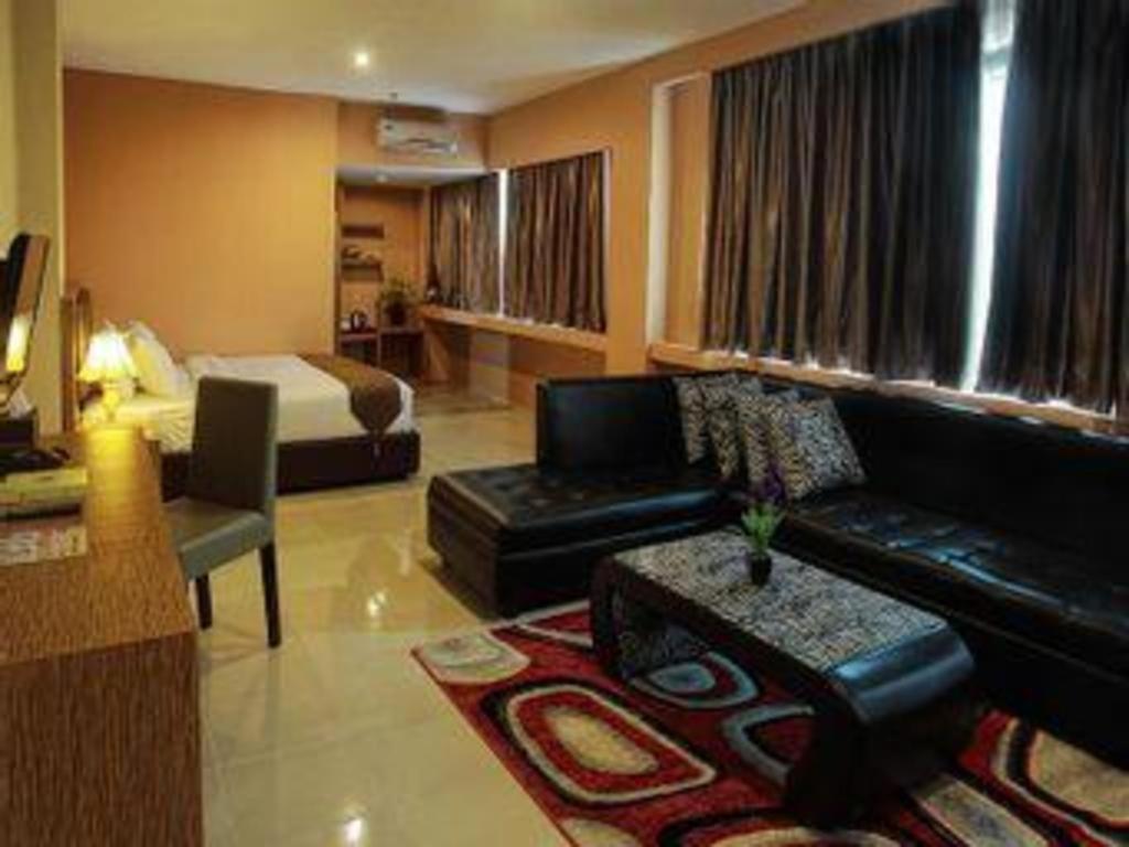 Asoka Luxury Hotel Bandar Lampung Luaran gambar