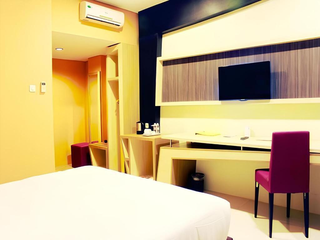 Asoka Luxury Hotel Bandar Lampung Luaran gambar
