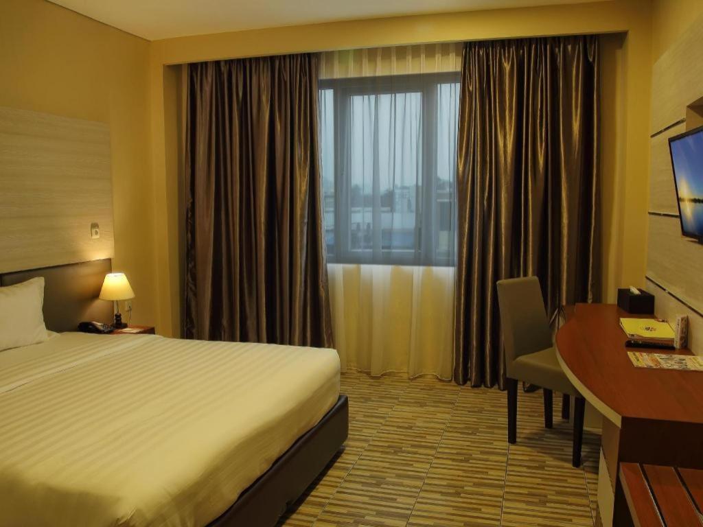 Asoka Luxury Hotel Bandar Lampung Luaran gambar