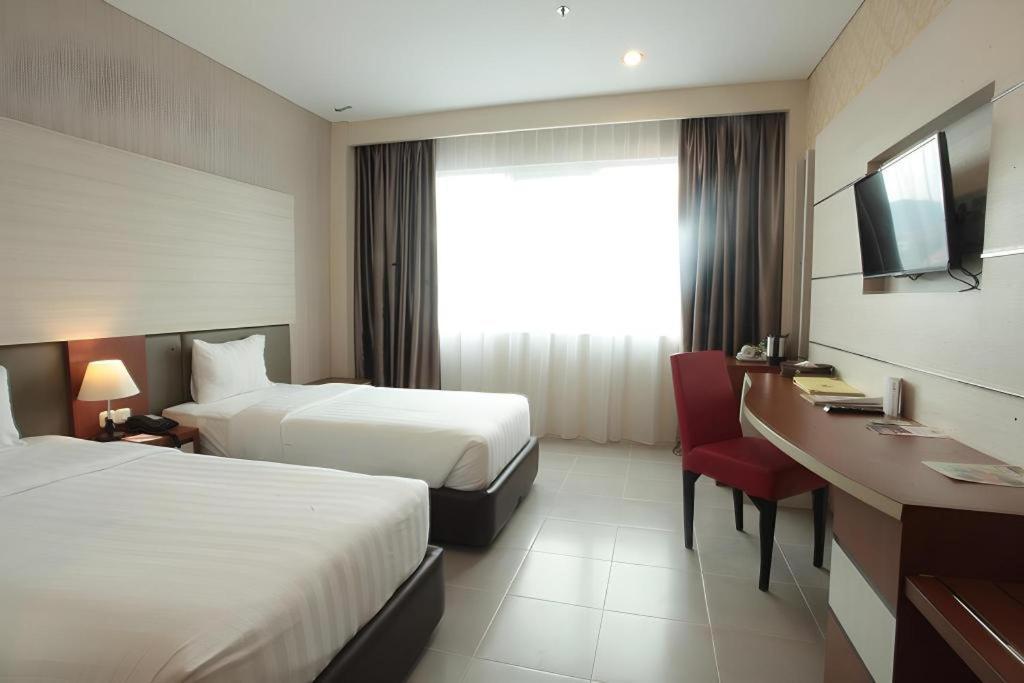 Asoka Luxury Hotel Bandar Lampung Luaran gambar