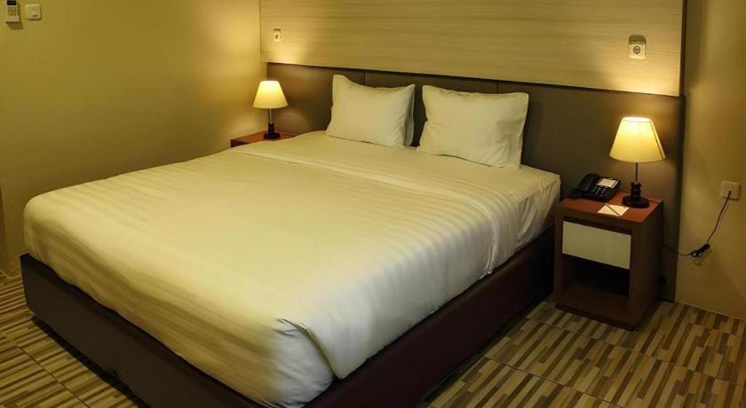 Asoka Luxury Hotel Bandar Lampung Luaran gambar