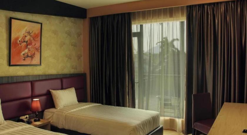Asoka Luxury Hotel Bandar Lampung Luaran gambar