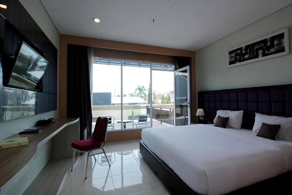 Asoka Luxury Hotel Bandar Lampung Luaran gambar