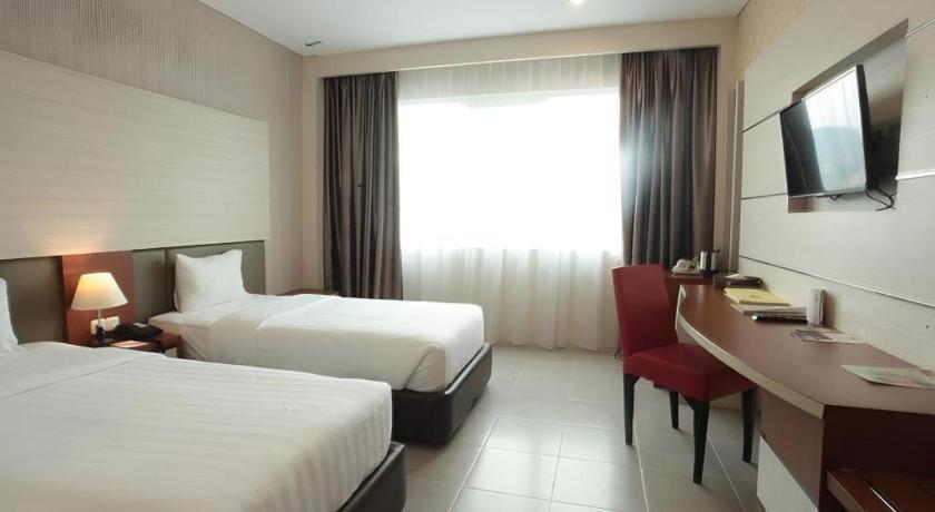 Asoka Luxury Hotel Bandar Lampung Luaran gambar