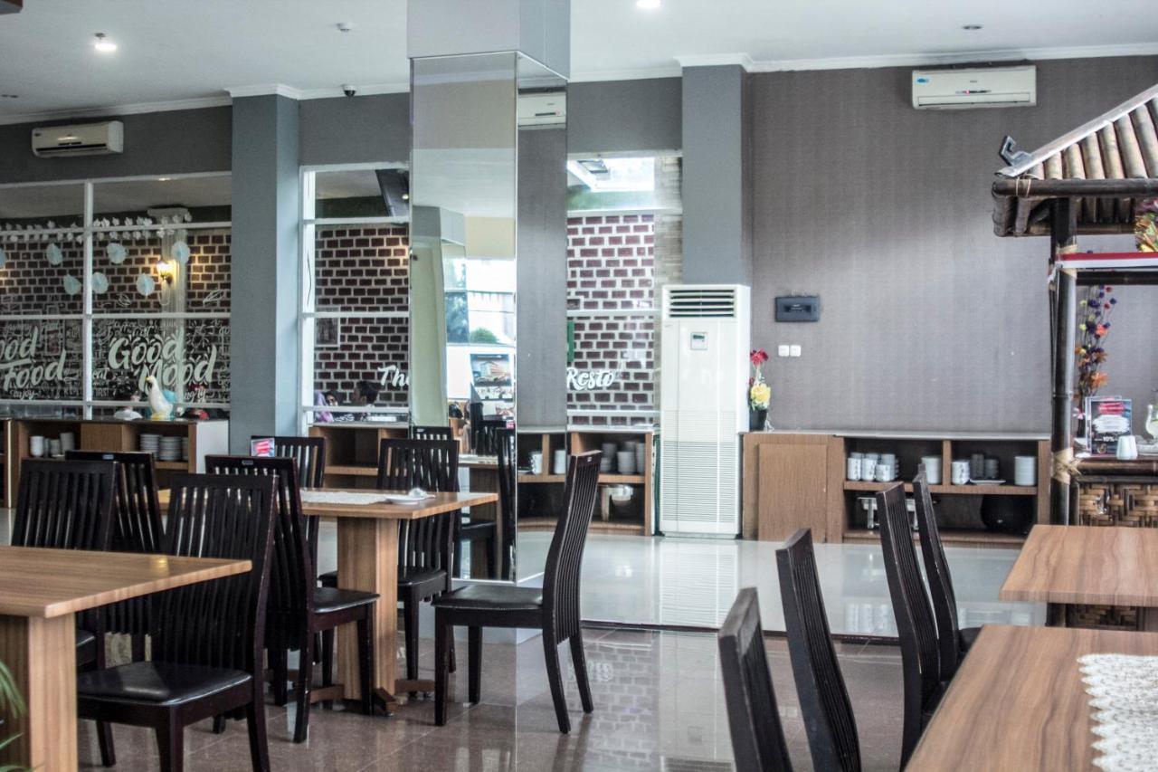 Asoka Luxury Hotel Bandar Lampung Luaran gambar